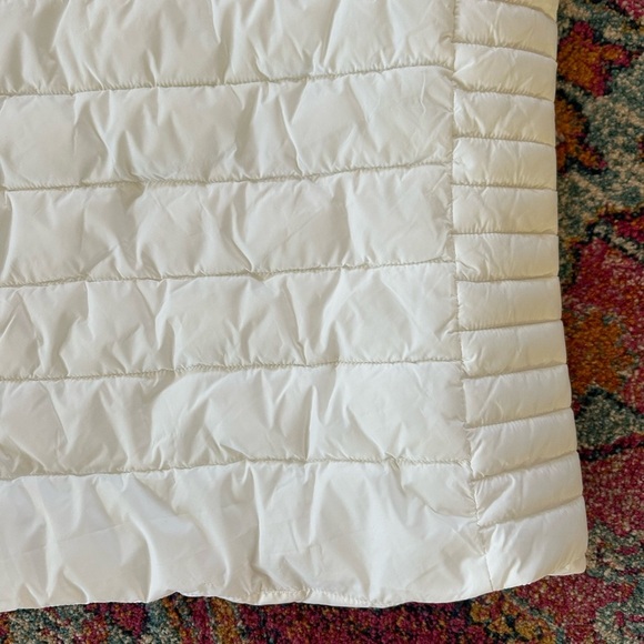 Pulse Women's Cream Quilted Vest - Picture 4 of 14